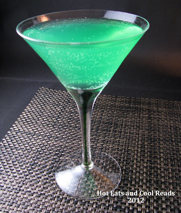 sparkling leprechaun kiss drink recipe
