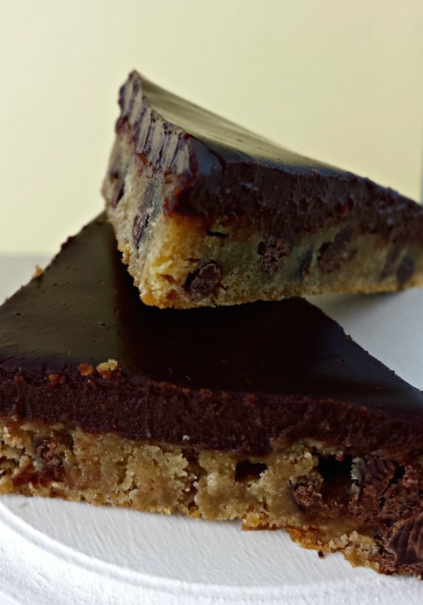 Chocolate Chip Cookie Bars with Chocolate Ganache Topping #recipe