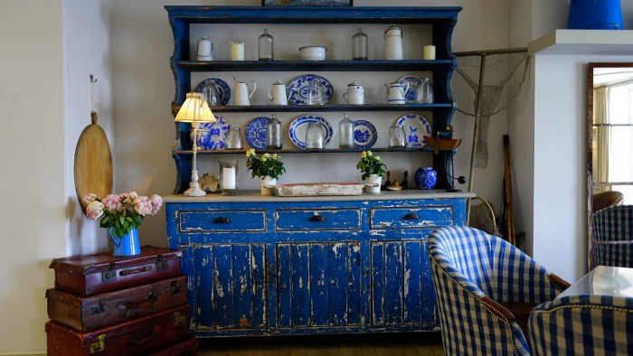 Decorating your home on a budget with furniture...